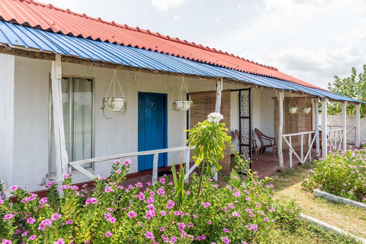 Bliss Bay Nilaveli Hotel Exterior photo